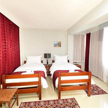 Zobo Hotel Shkodër Exteriör bild